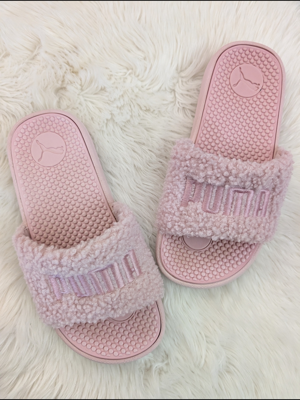 Puma Cool Cat Sherpa slide sandals in lotus pink colorway Size 5